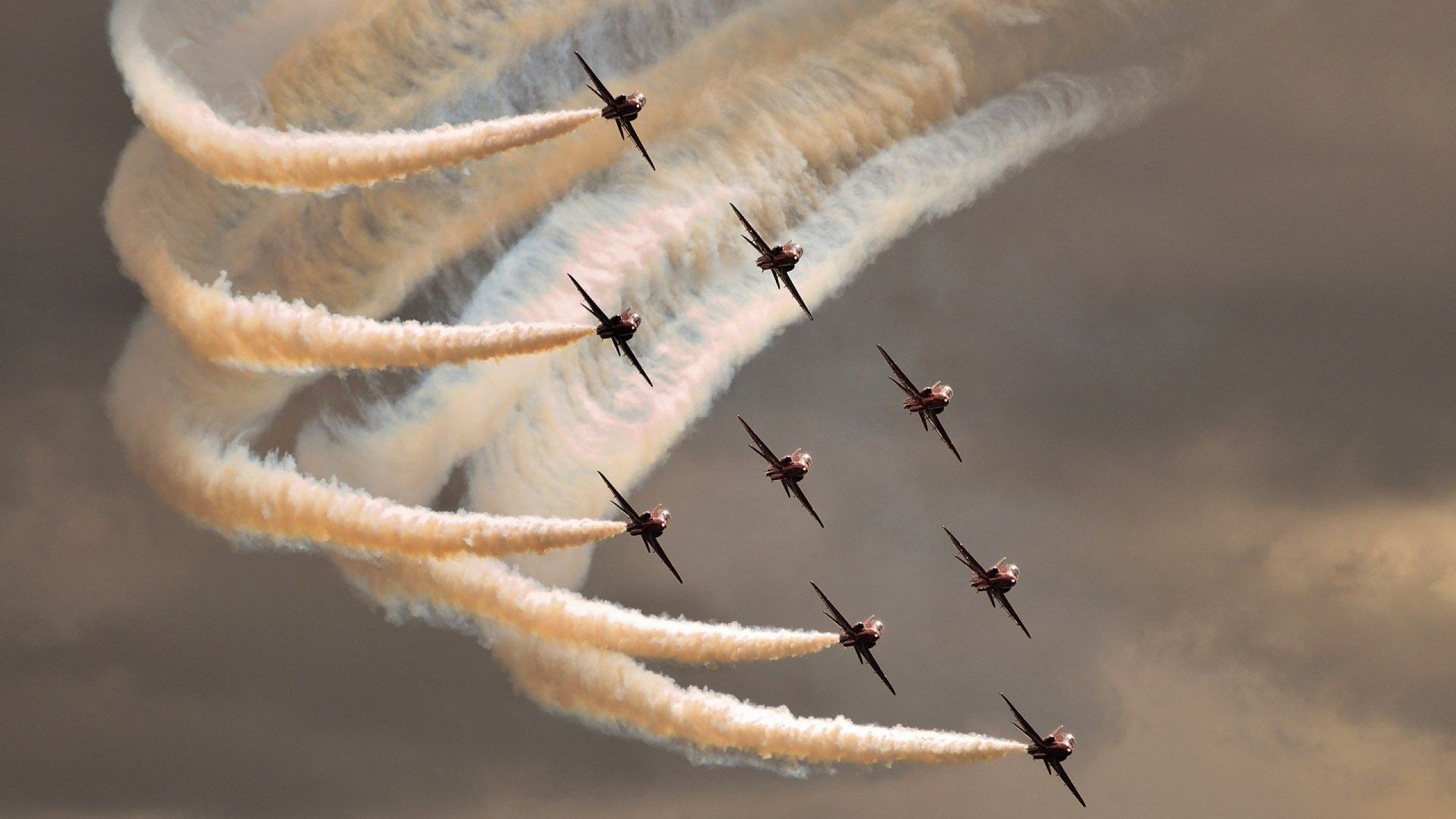 开云中国-“冠军悬念持续升级：排名变幻牵动百万粉丝心”，《冠军》